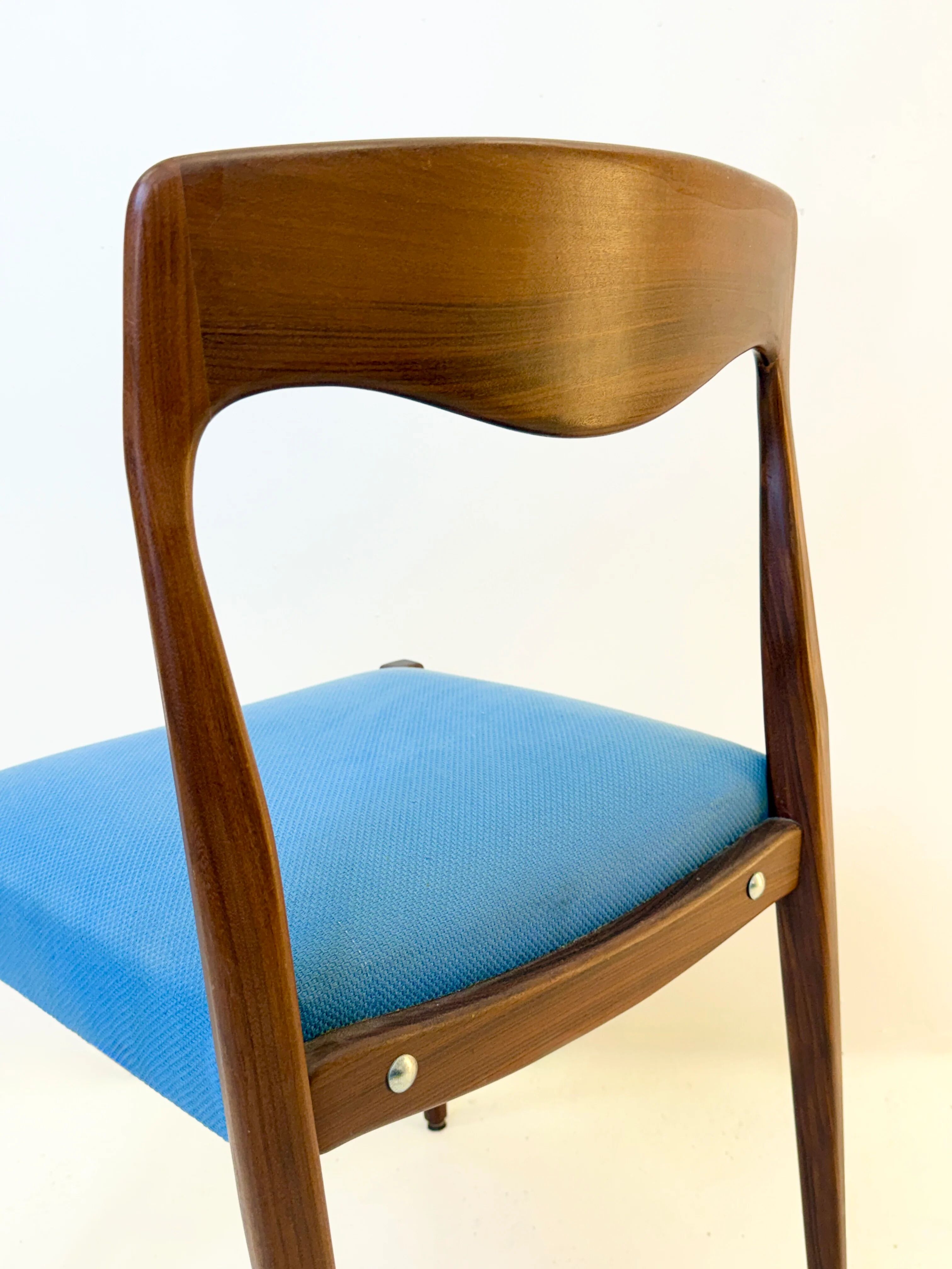 Suite de 4 chaises scandinaves, 1960s
