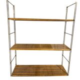 Modular shelf in the style of String