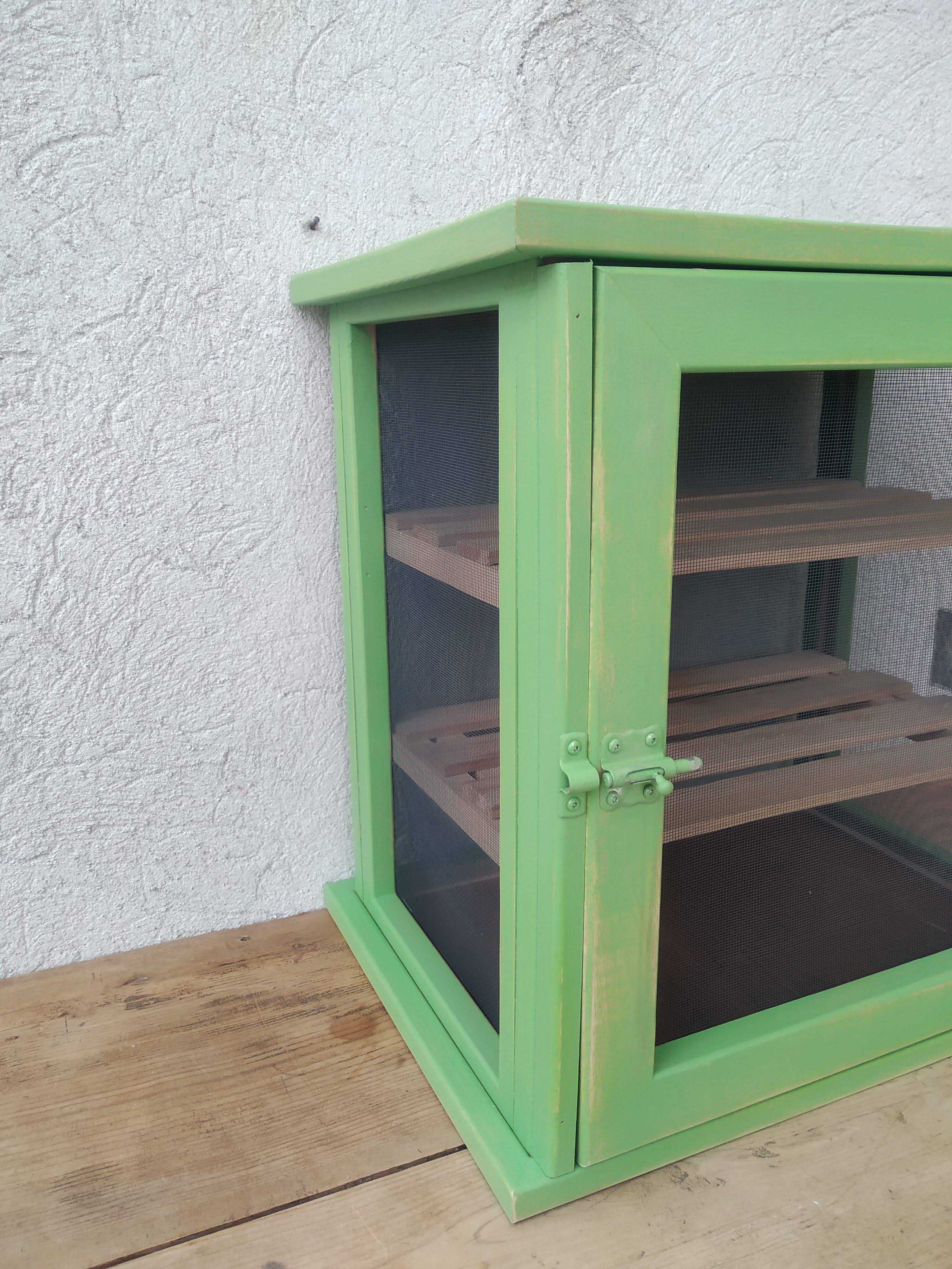 Garde manger en  bois