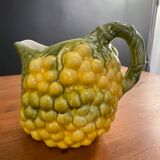 Pitcher bunch yellow and green grape slurry