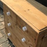 Commode pin brut