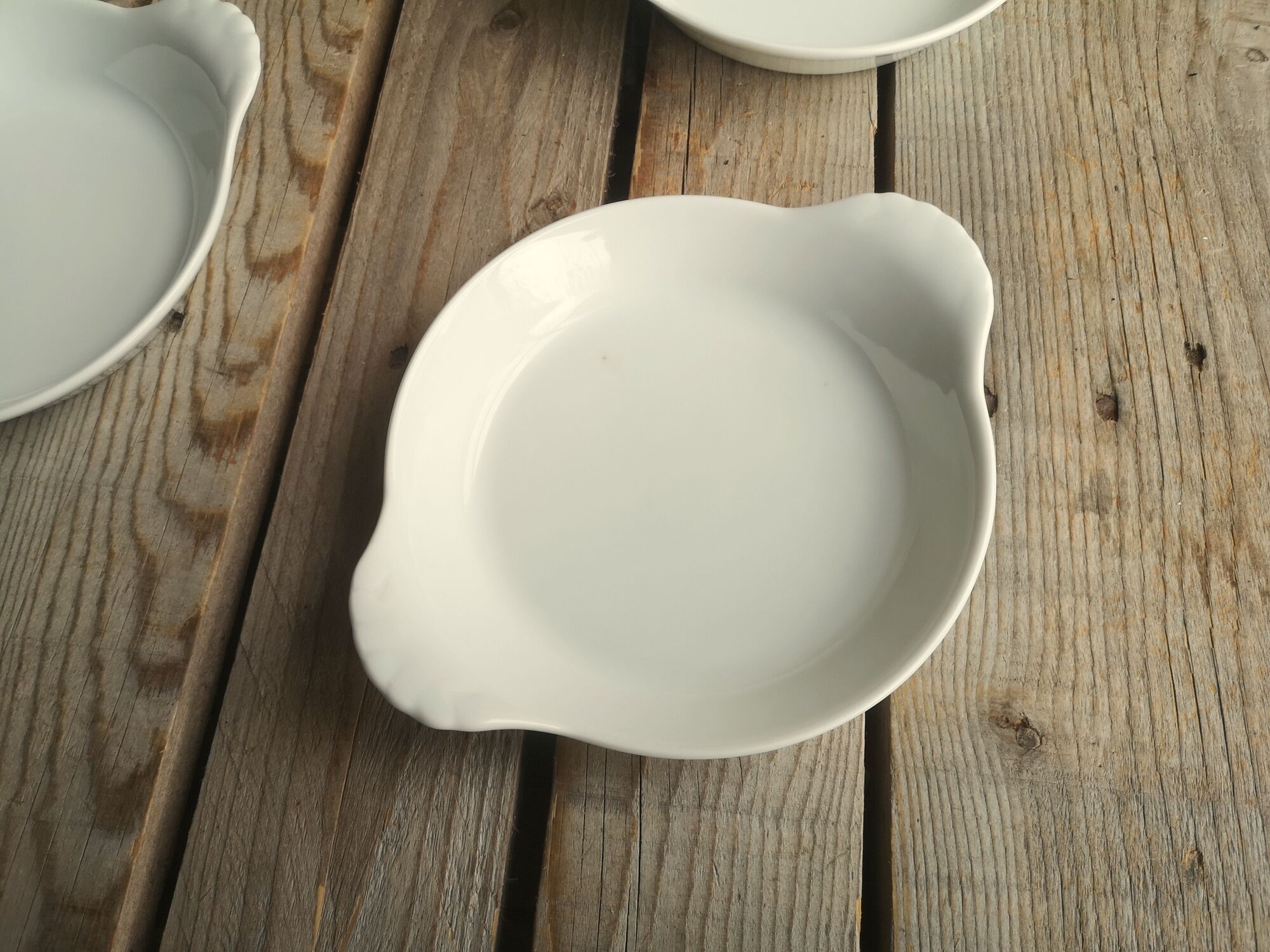 3 Small Round Dishes in White Porcelain Pillivuyt