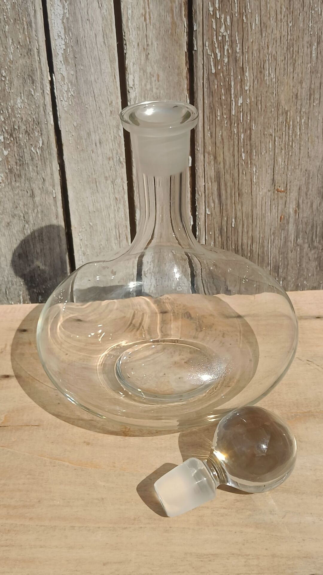 Glass decanter