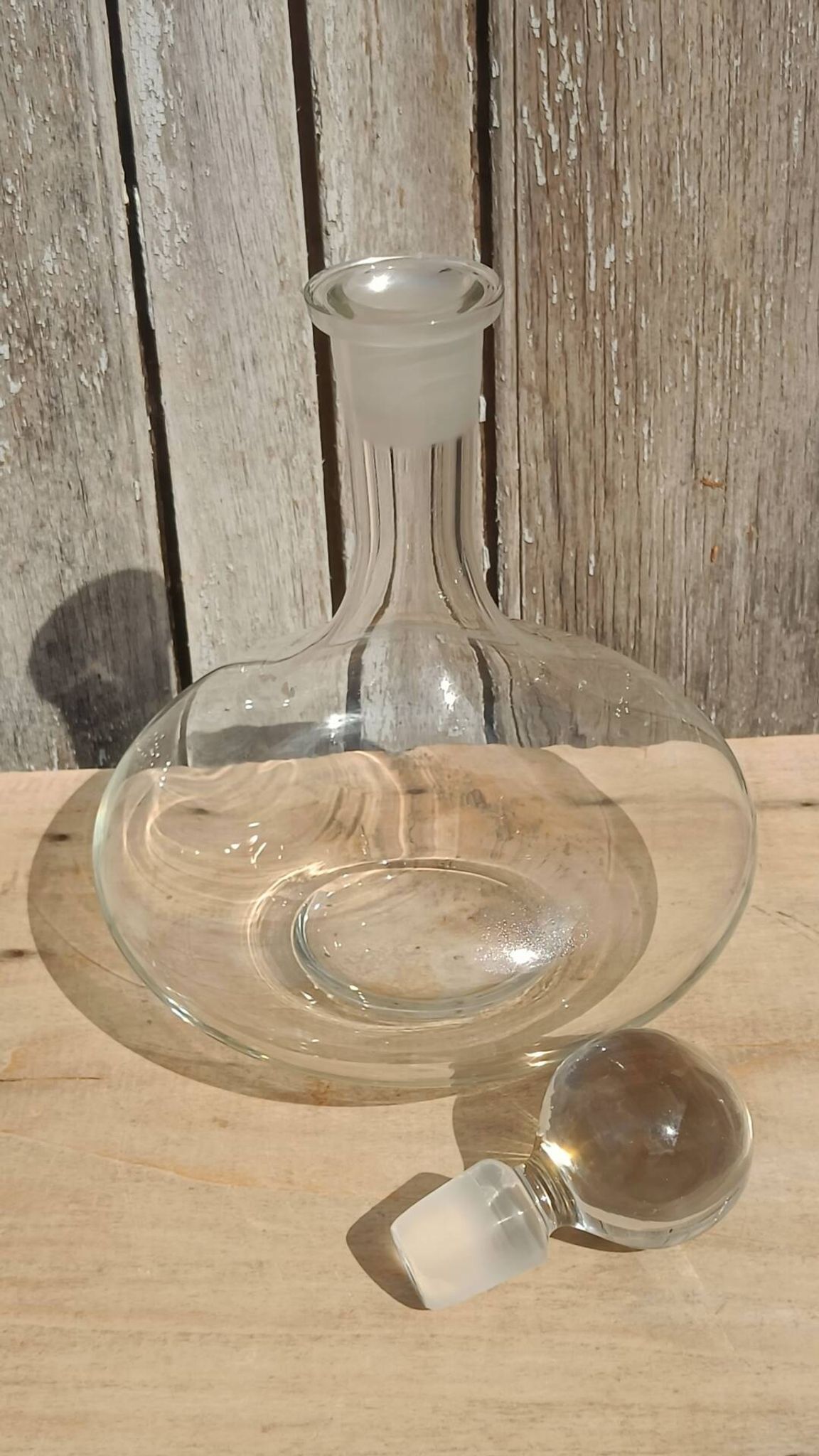 Glass decanter