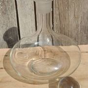 Glass decanter