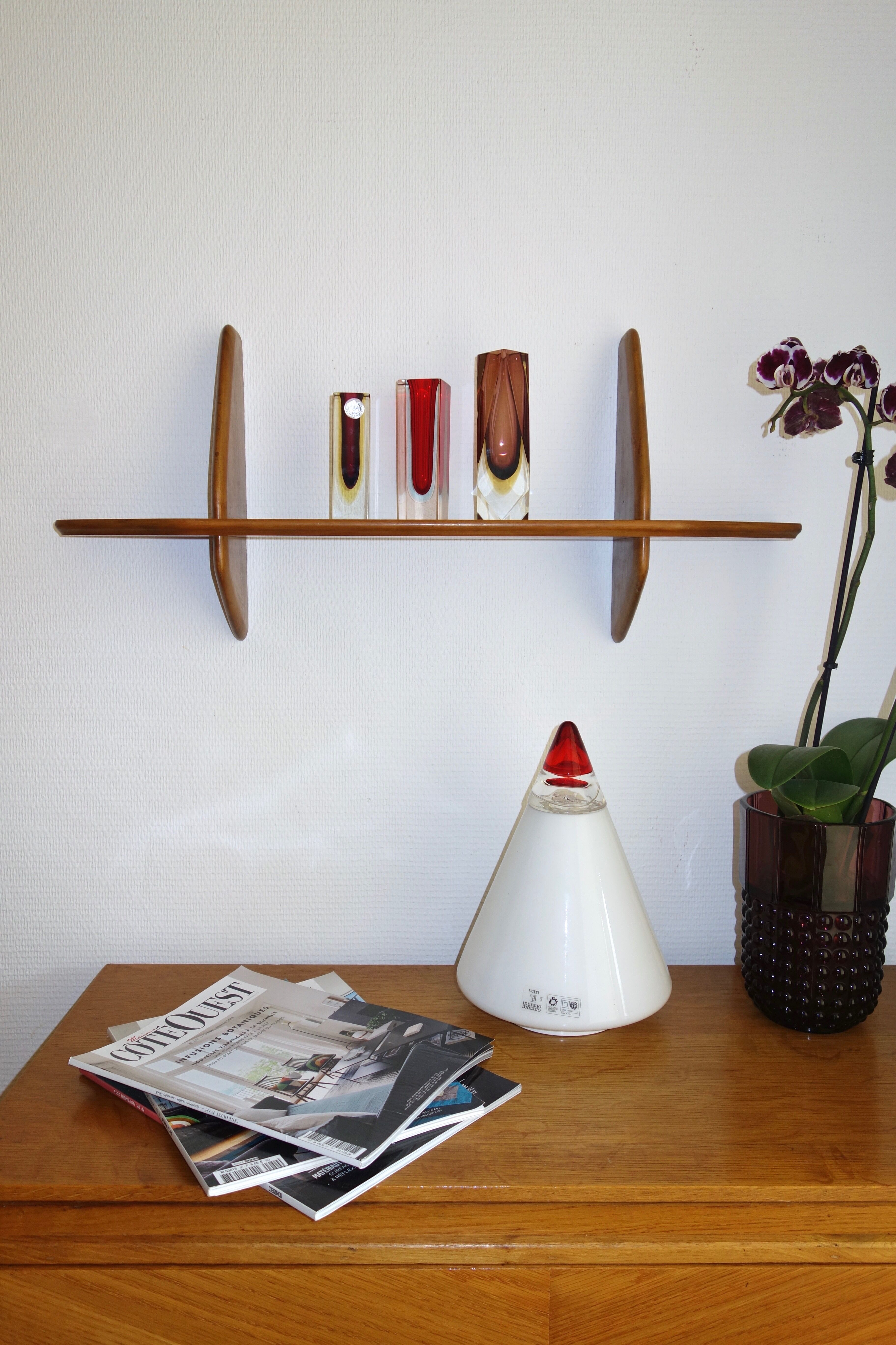 Wall shelf of the 1960s