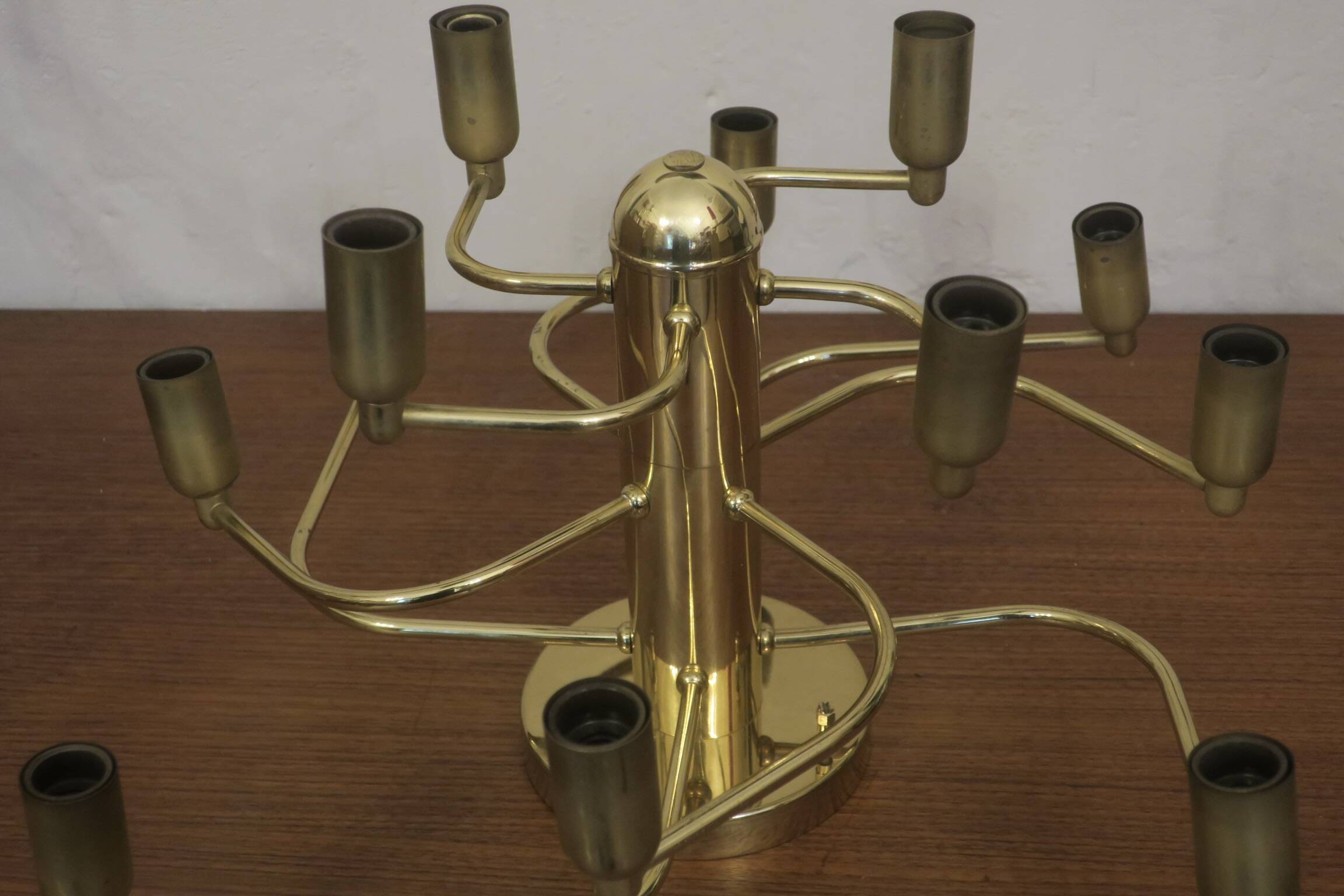 Lustre en laiton à 3 niveaux et 12 lumières en spirale, milieu du siècle, années 1960