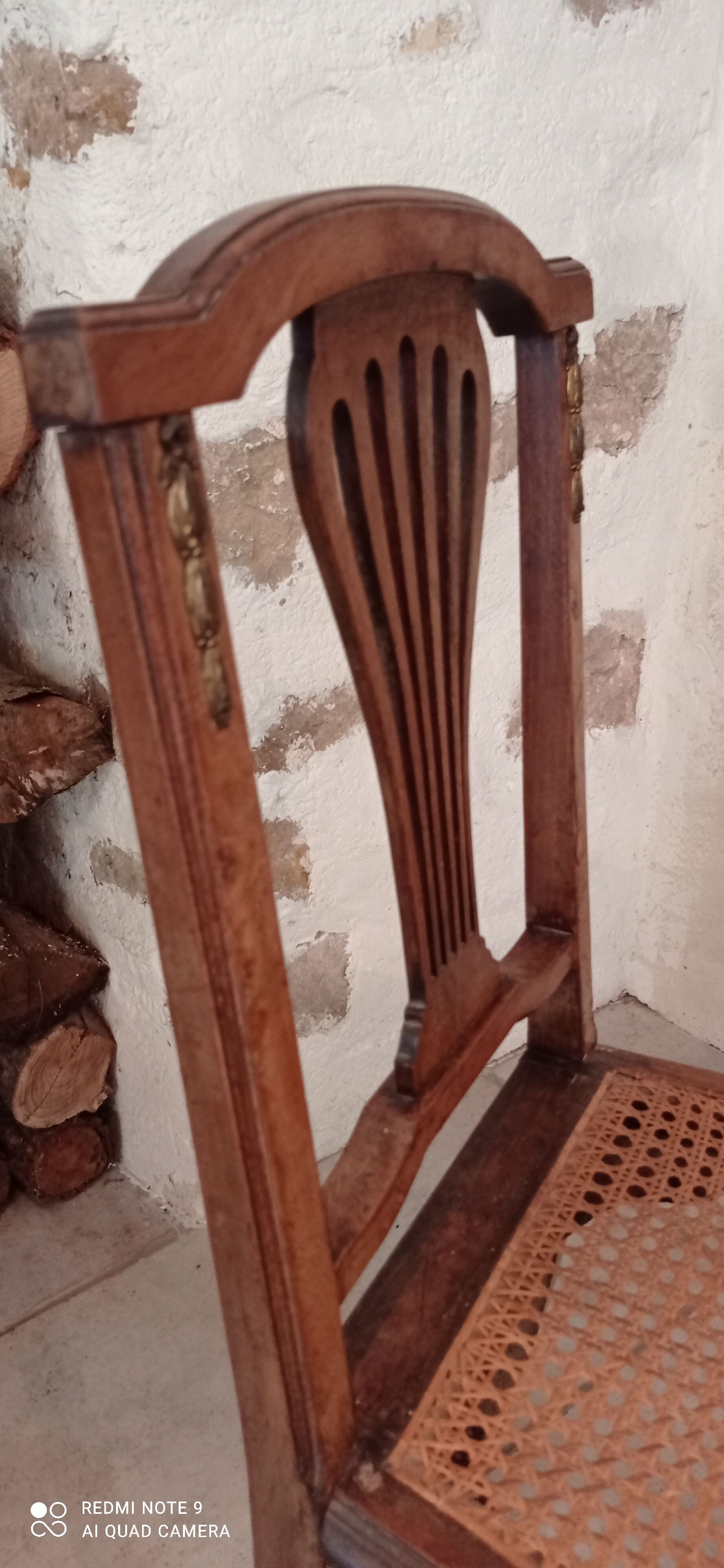 Art Deco year chair