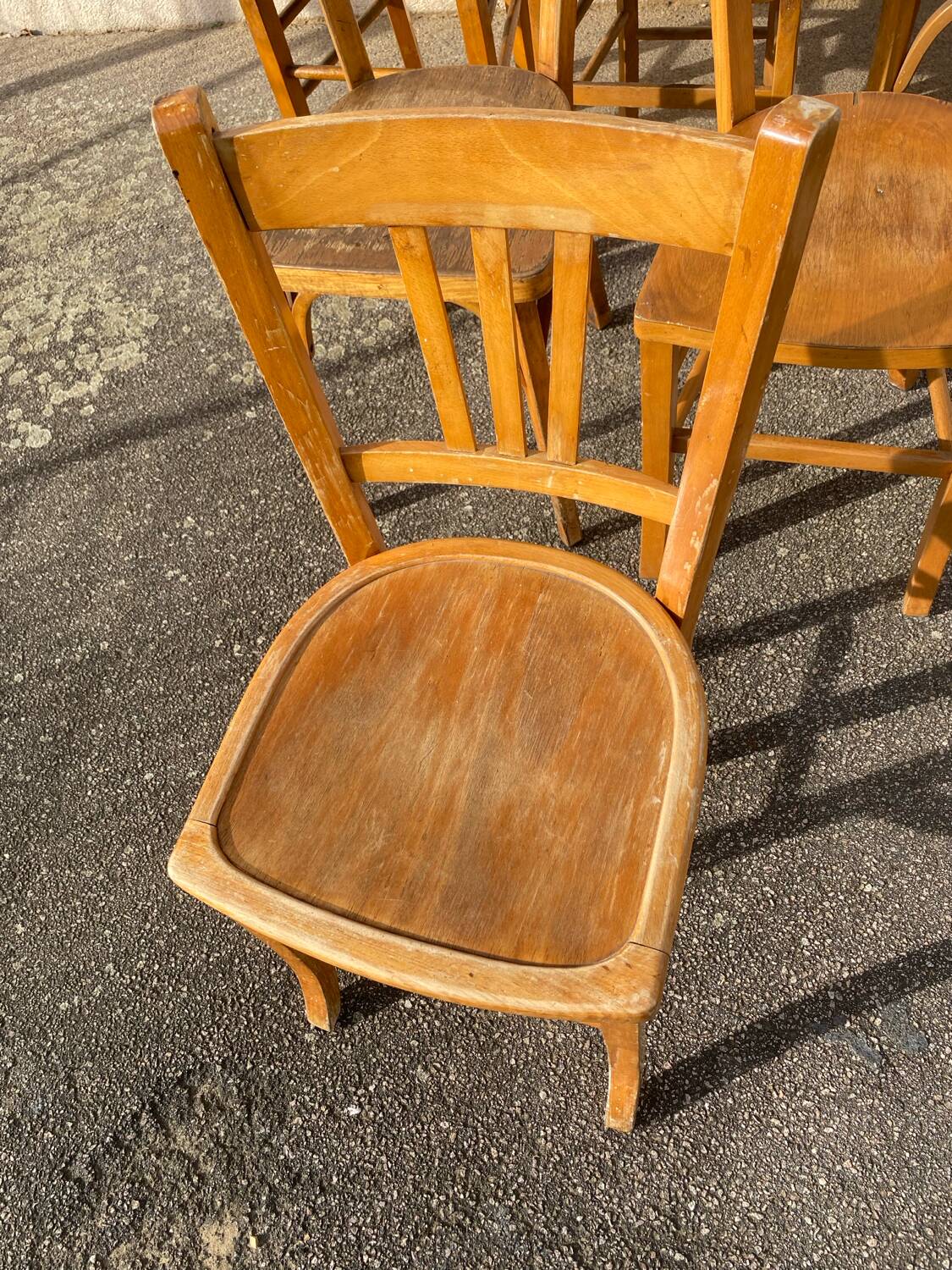 Set of 6 light bistro chairs