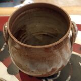 Sandstone ear pot with lid