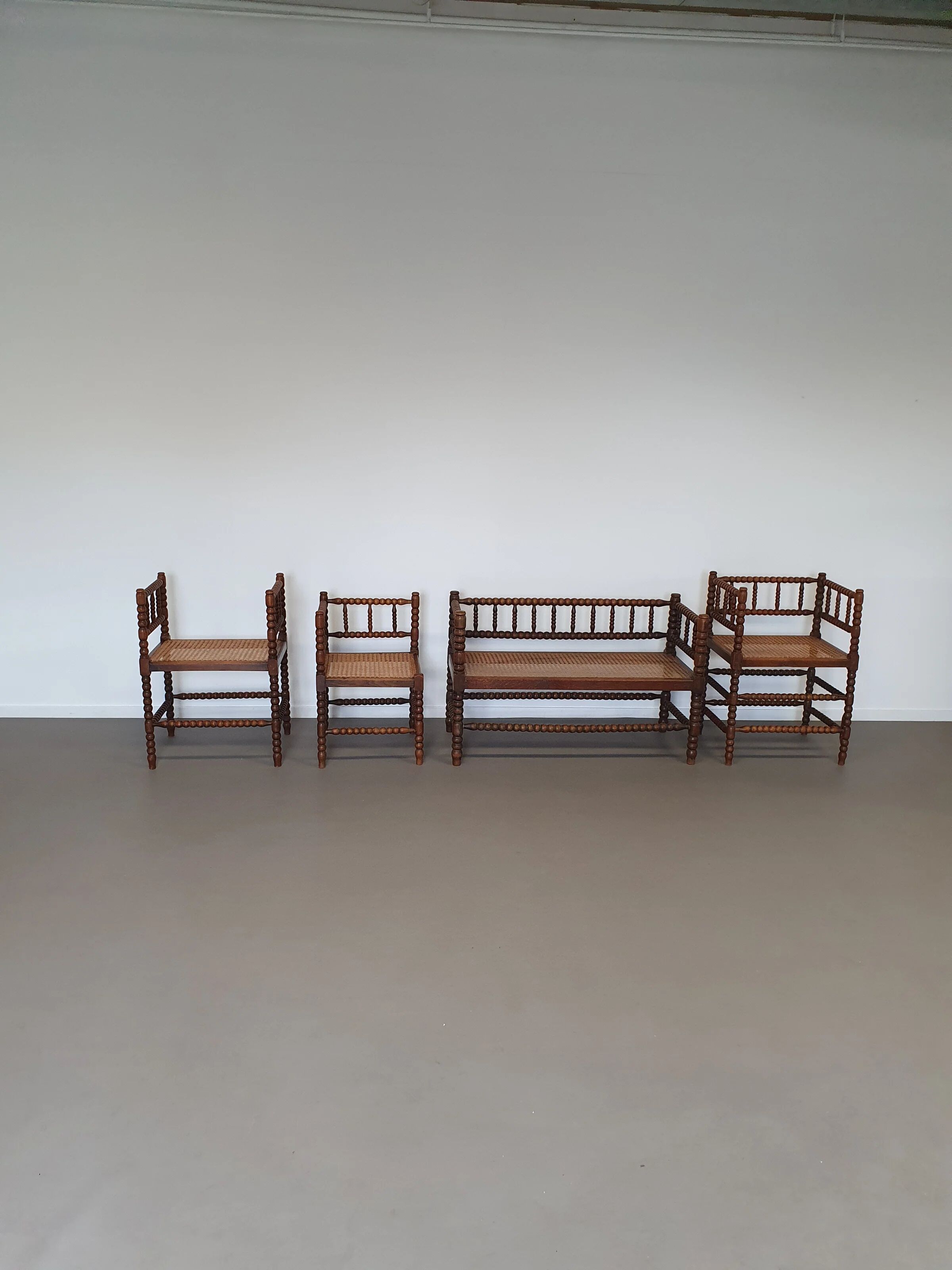 Matching Bobbin family group 1 x bench, 3 x chair.