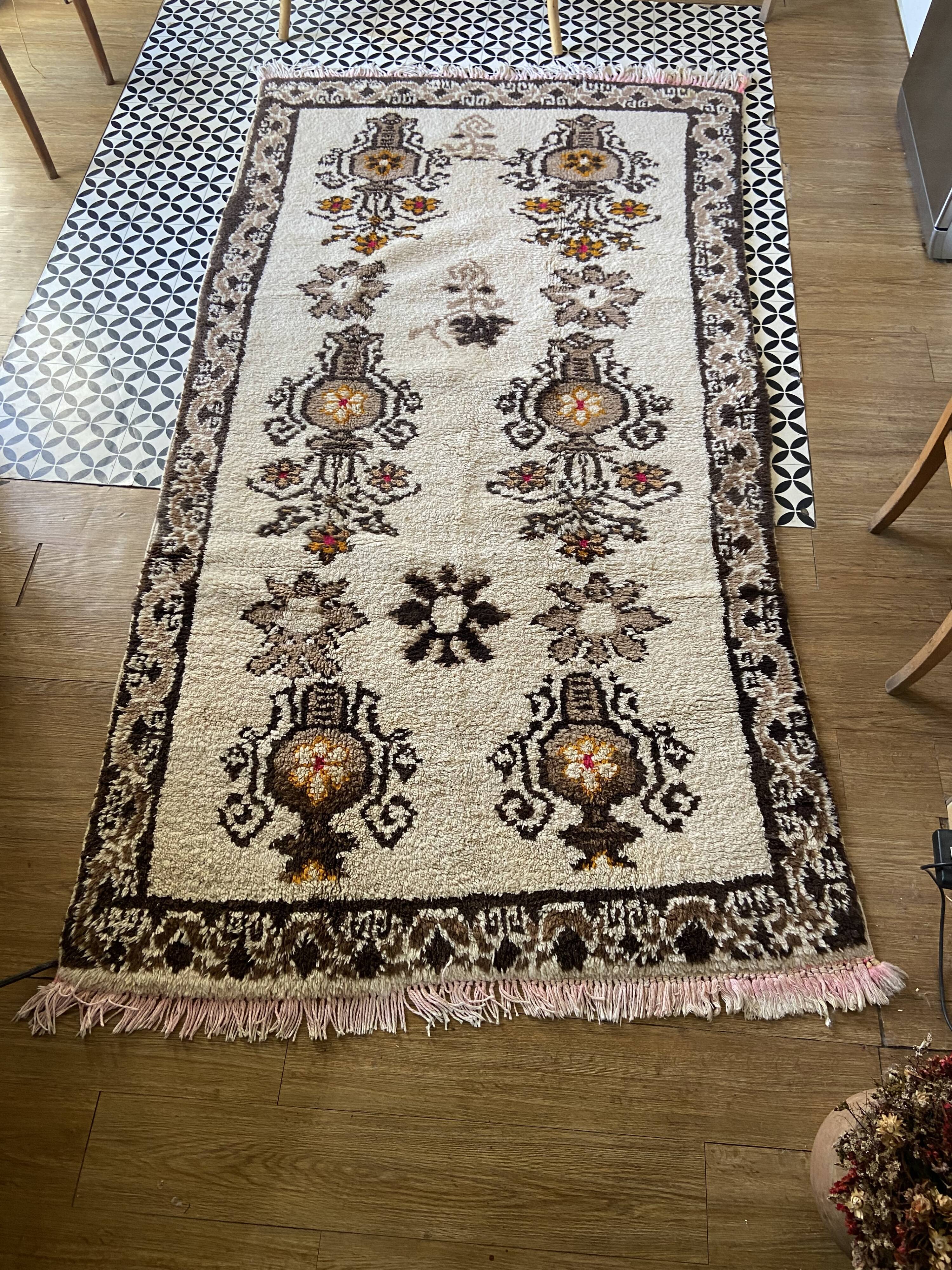 Berber wool carpet 260x130cm