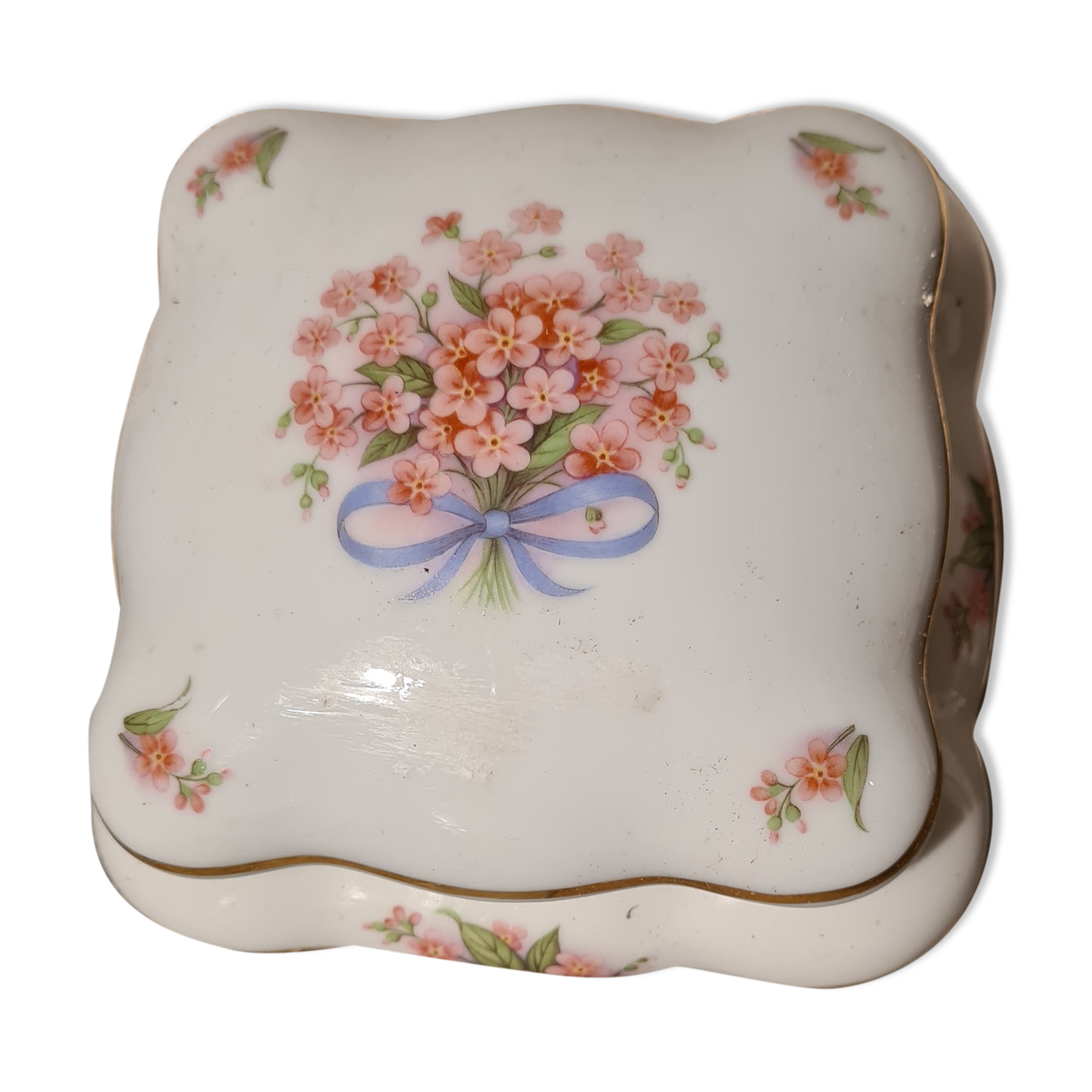 Boite en porcelaine
