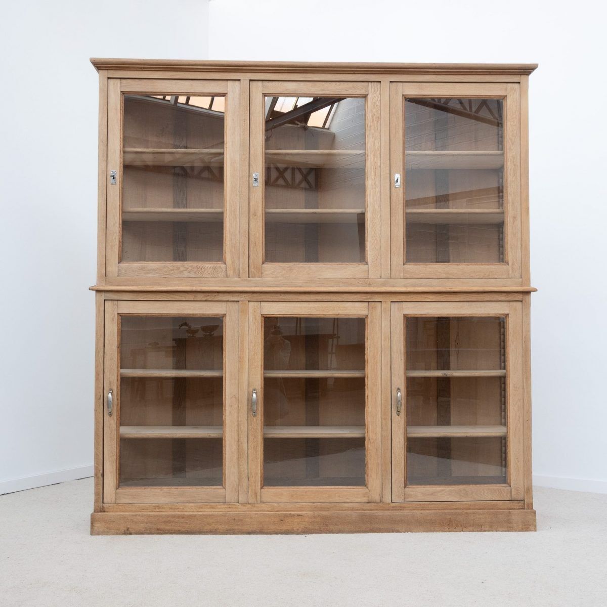 Grande vitrine ancienne 6 portes en chêne - 1920