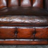 Restored Chesterfield leather canapé Art Deco circa 1920