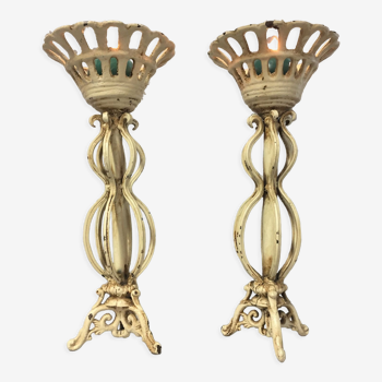 Paire de bougeoirs chandeliers fonte de fer patiné design renaissance