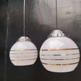 Paire de suspensions opaline
