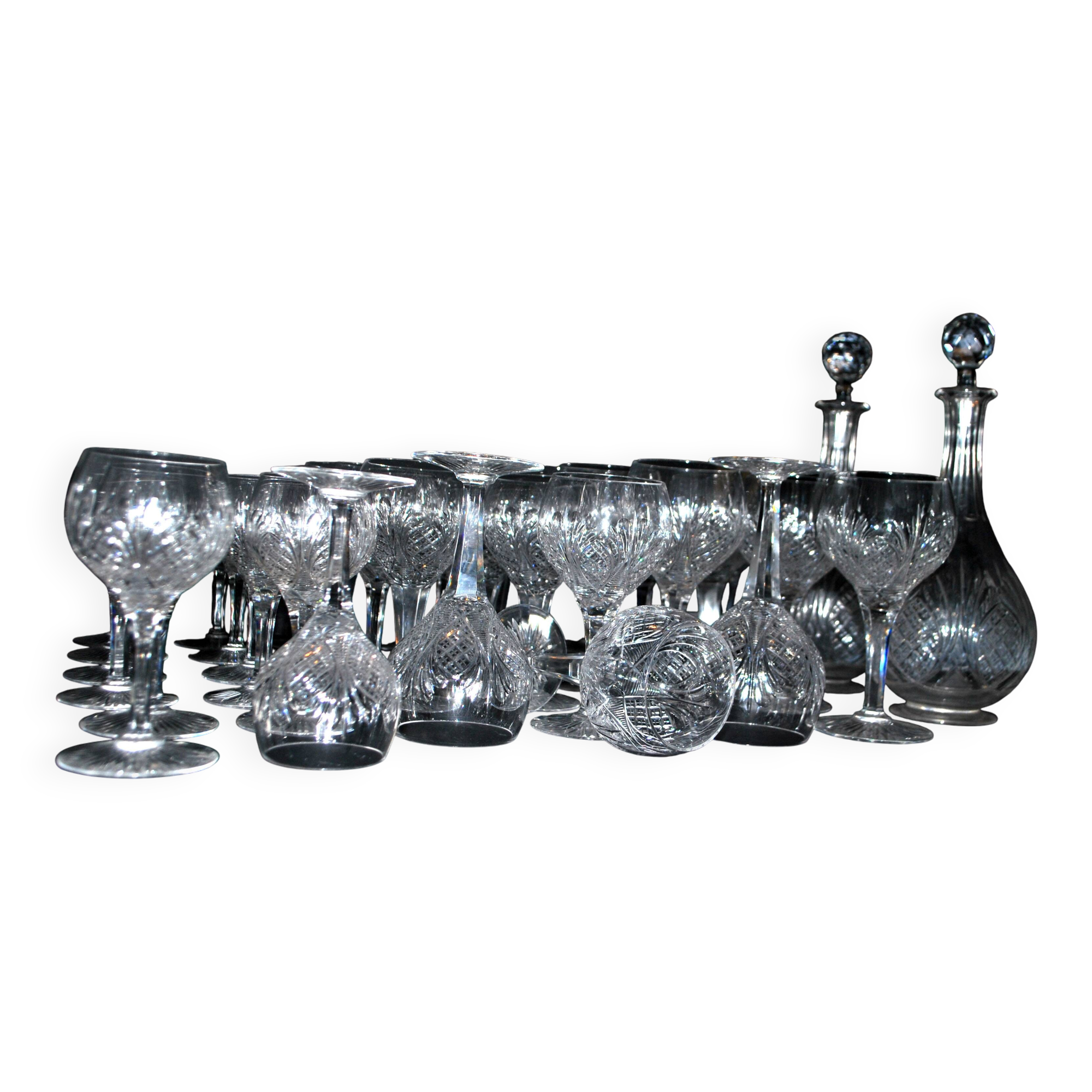Baccarat set of 35 crystal glasses + 2 flower model carafes 9157 from 1907