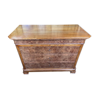 Commode époque Louis Philippe en ronce de noyer et frêne massif