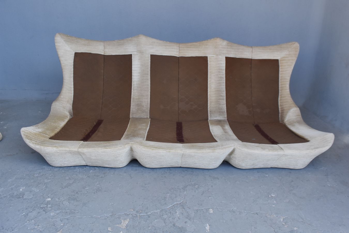 Salon baquet en velours beige vintage années 70