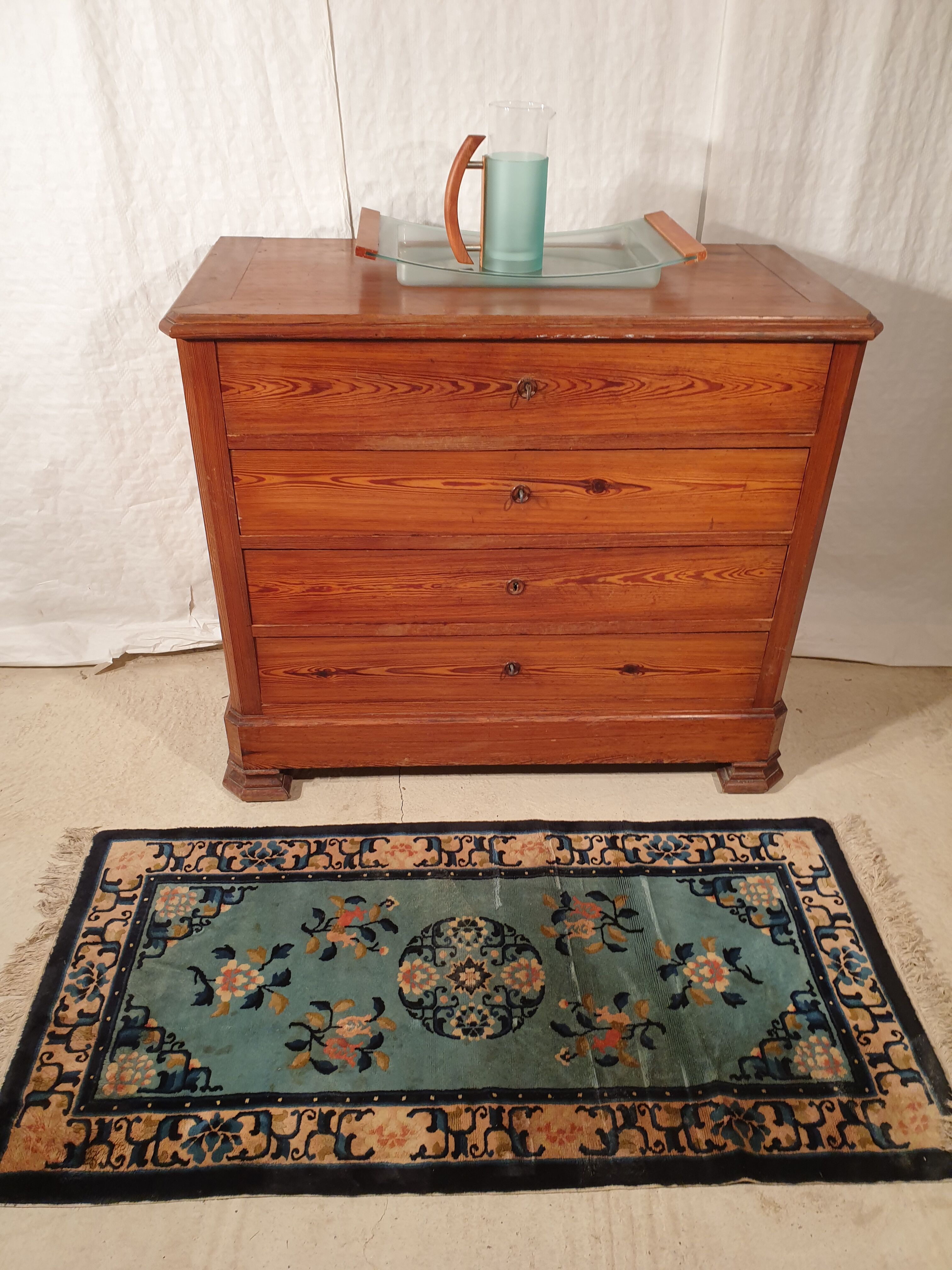 Commode en pitchpin
