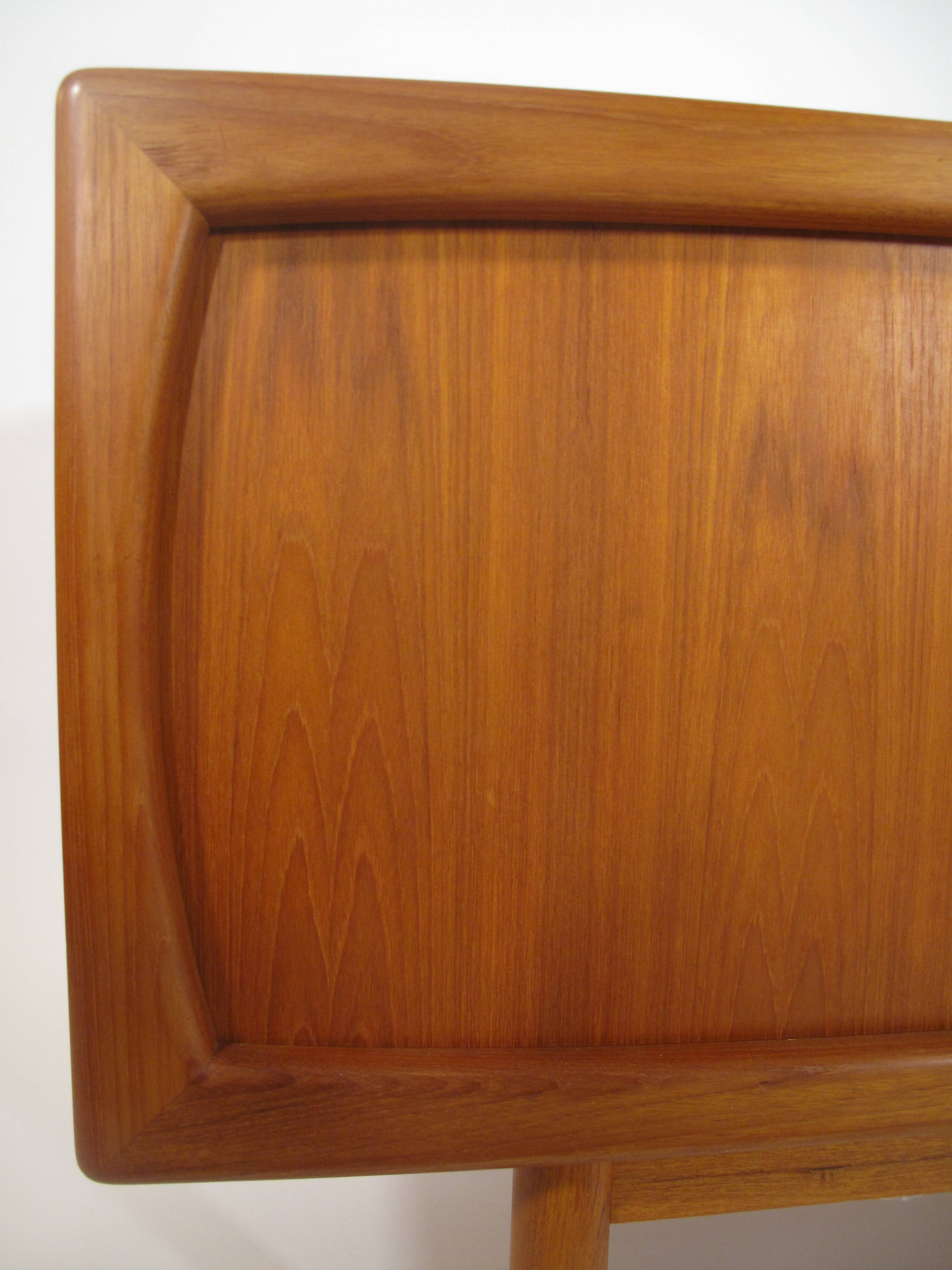 Enfilade scandinave en teck pas Hp Hansen Danemark 1960's