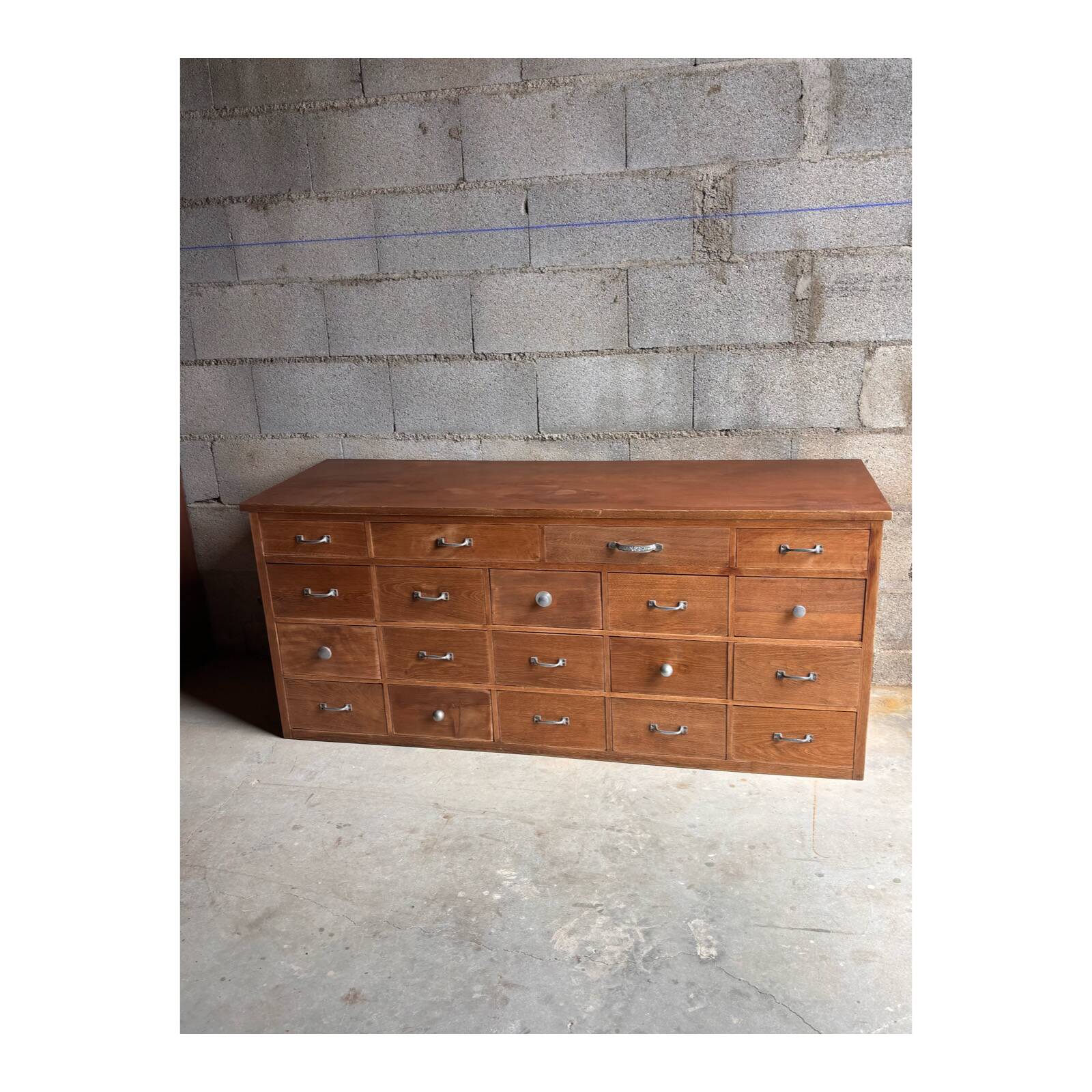 meuble de metier a tiroirs