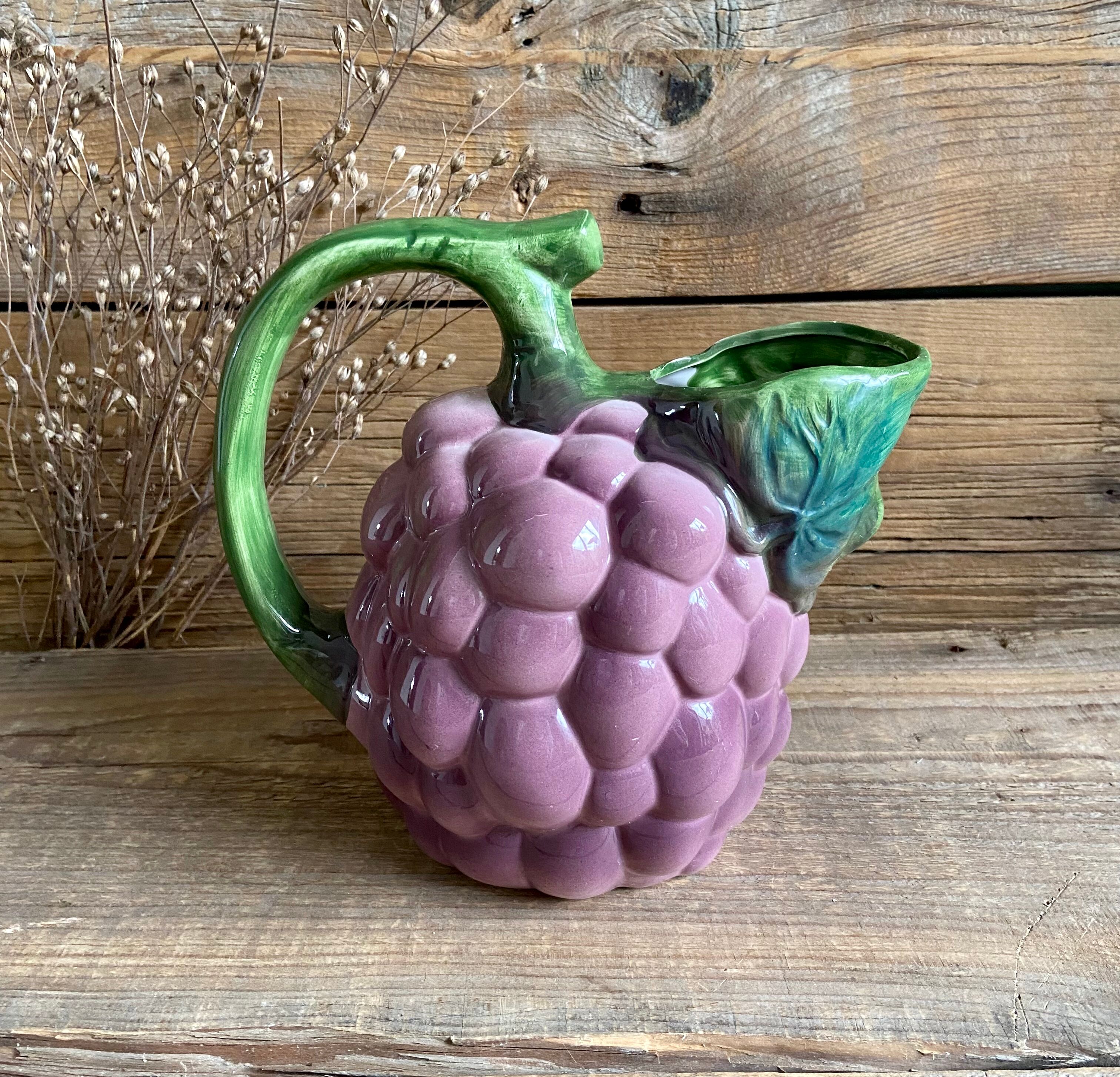 Pitcher slurry grape