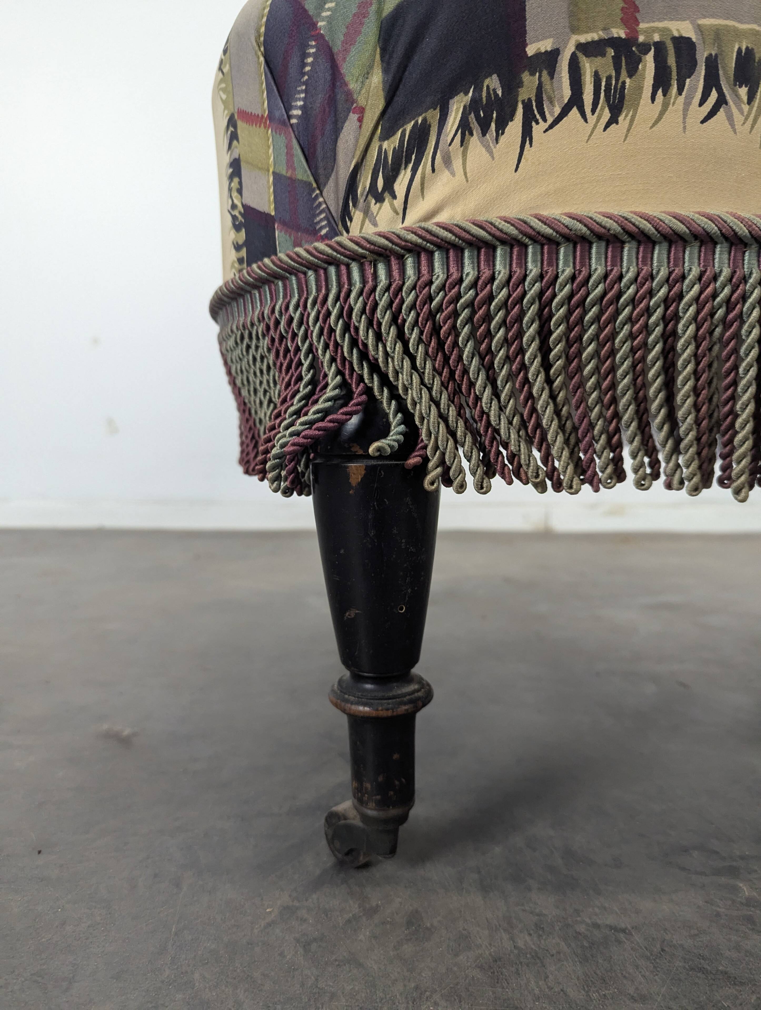 Napoleon III toad armchair