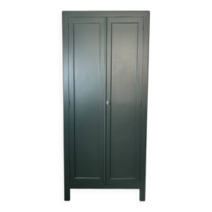 Armoire parisienne