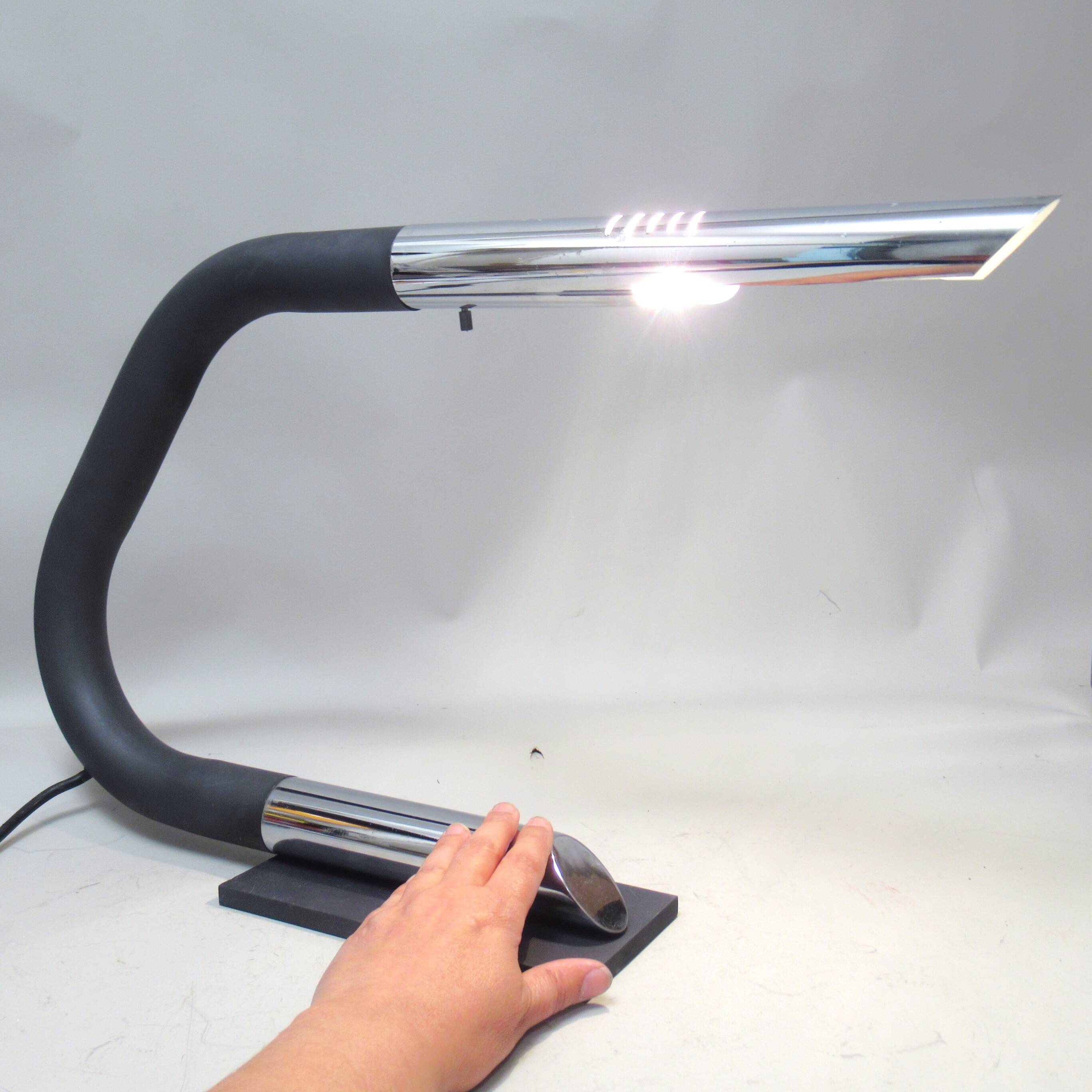 Lampe de bureau italienne Années 70