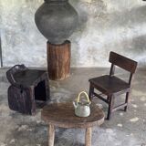 Stool, tabouret or low Japanese-style armchair in brutalist monoxyle radica.