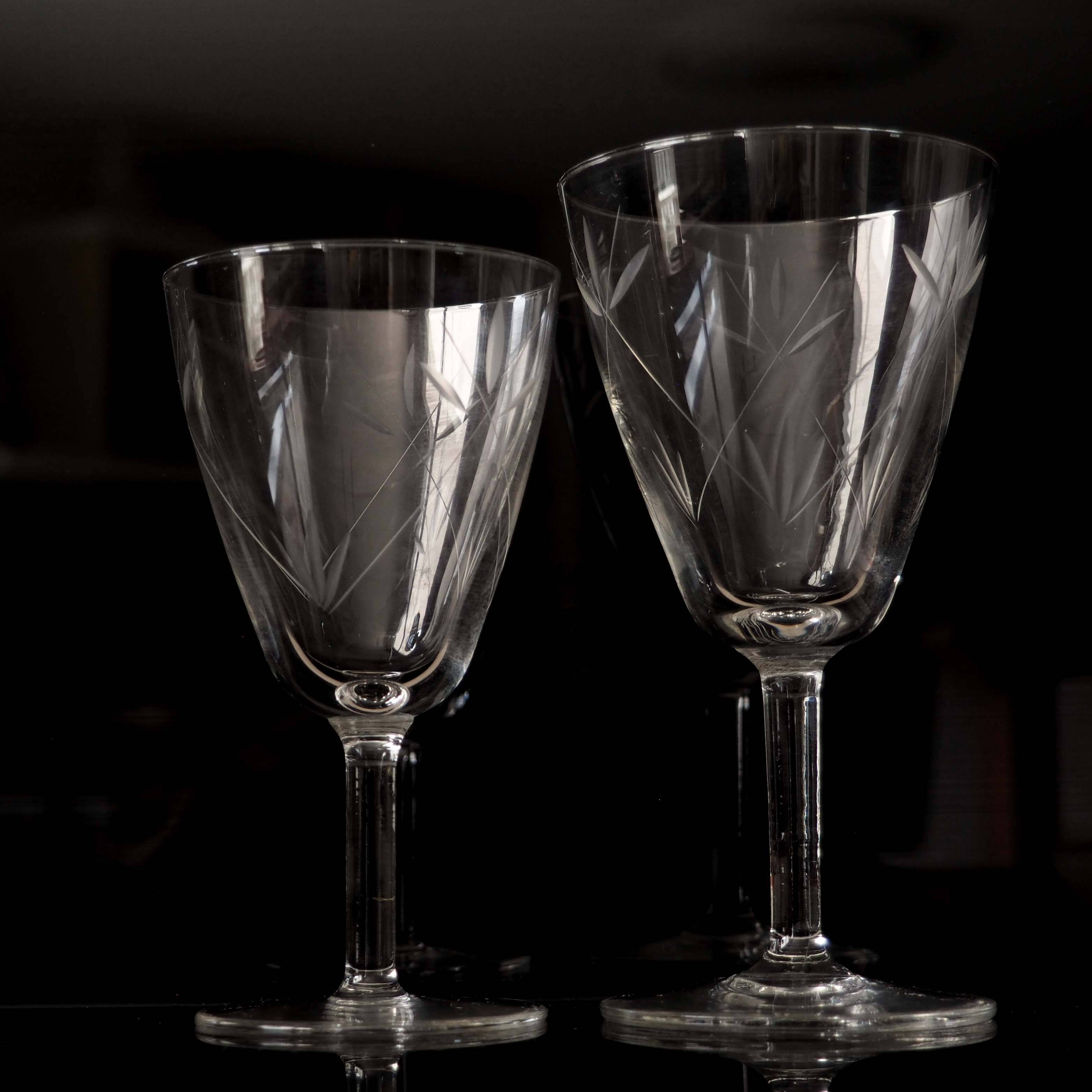 Set of 6 chiseled glasses, 2 sizes