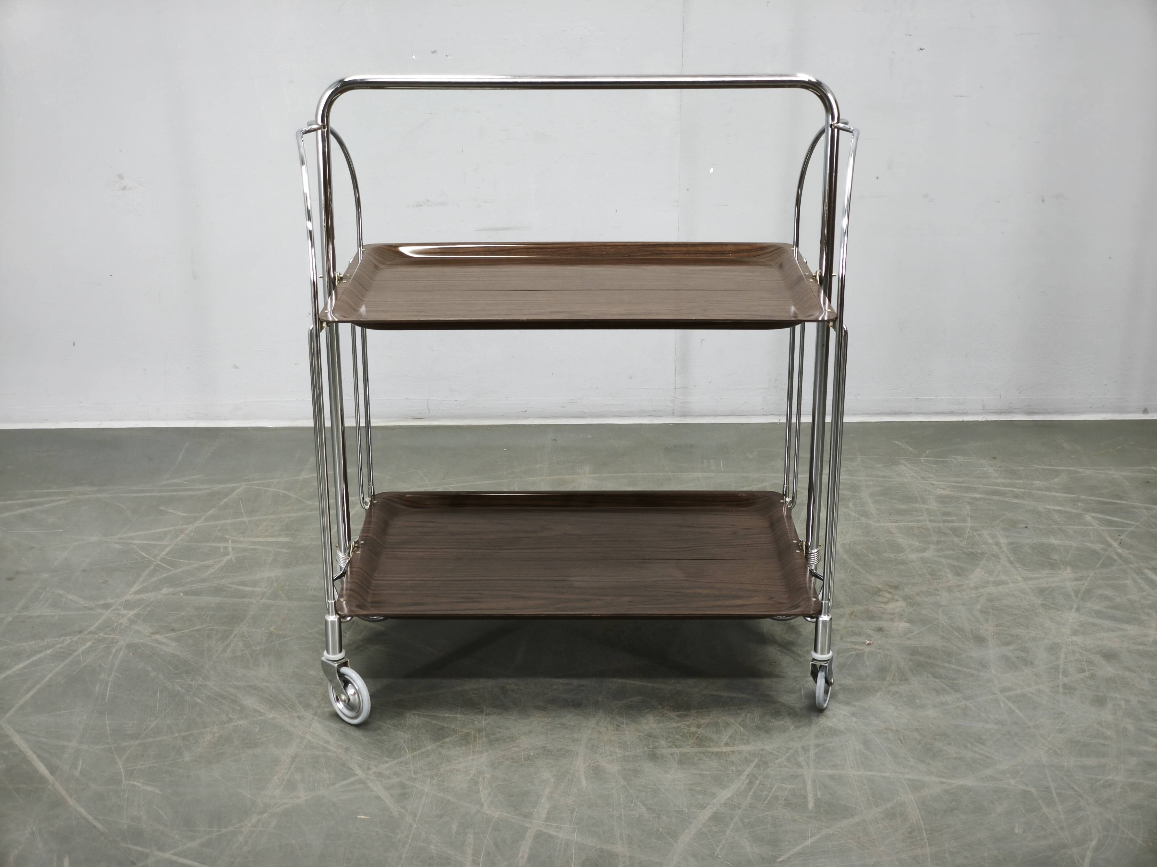 Chariot de service pliant en chrome allemand des années 1960