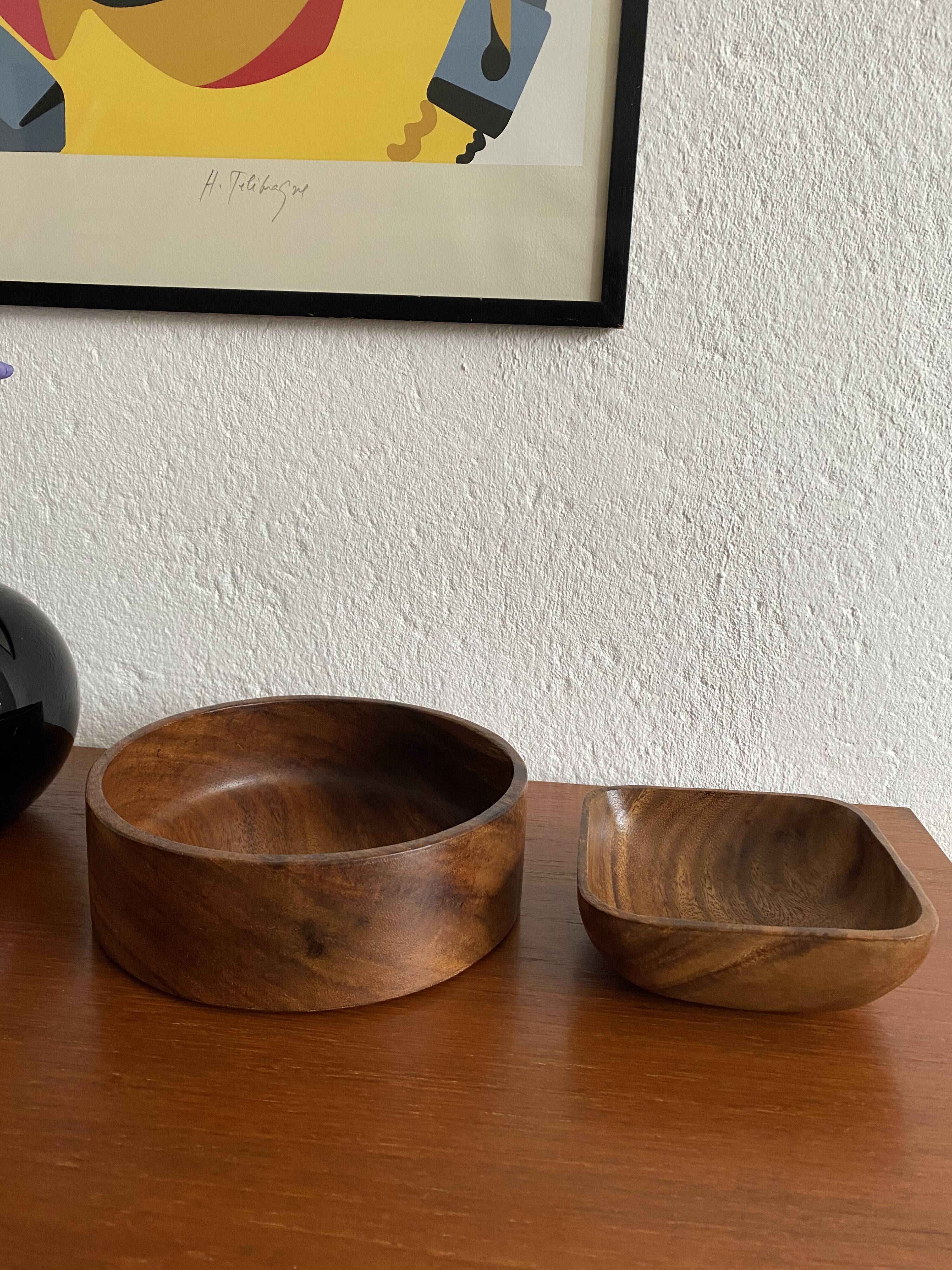 Set 2 Vintage Wooden Dishes