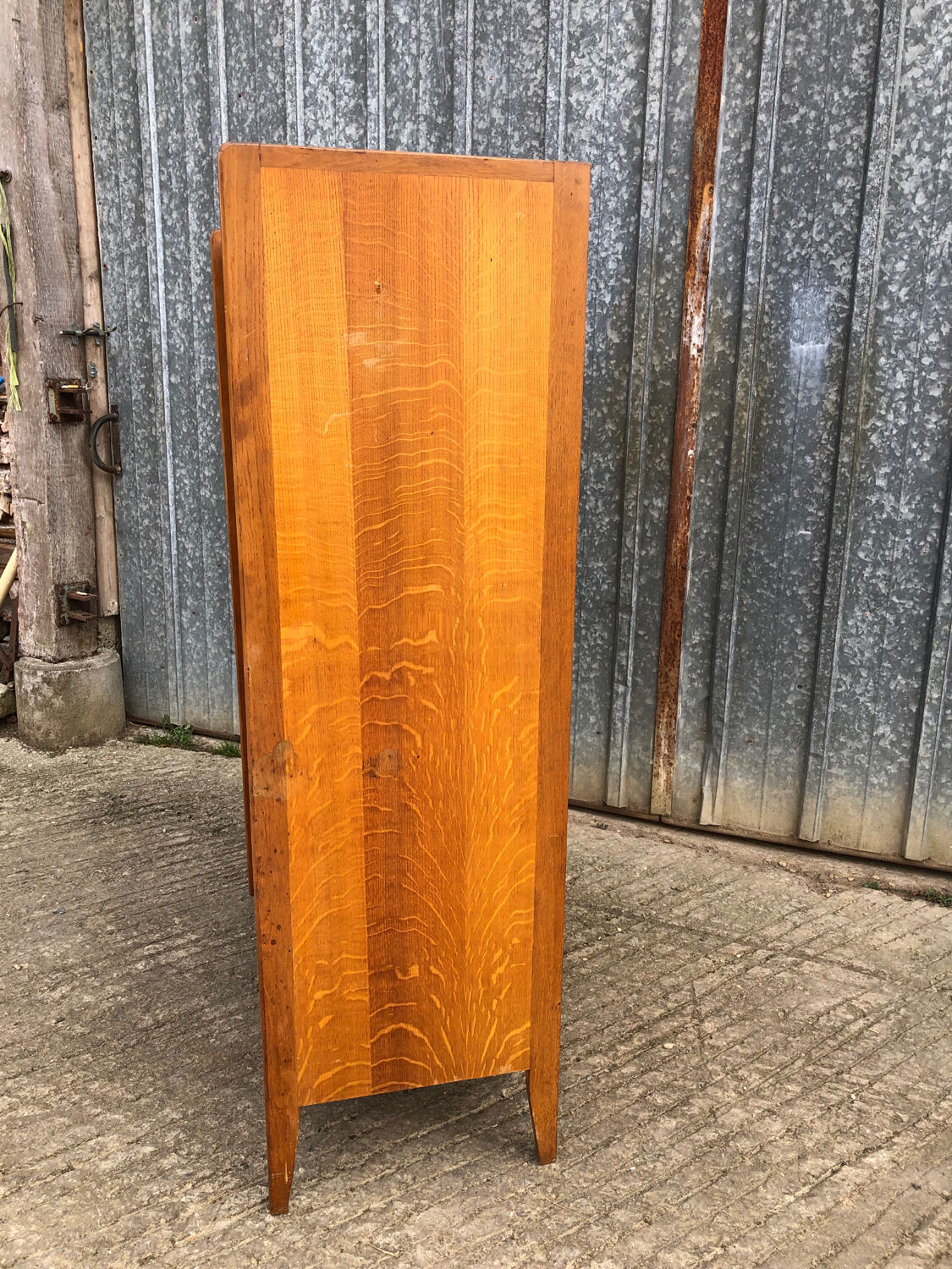 Vintage oak bookcase with compass base