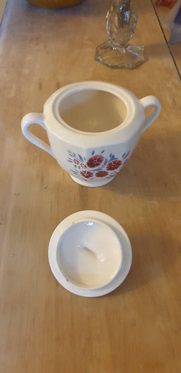 Service à café ou thé demi porcelaine Badonviller