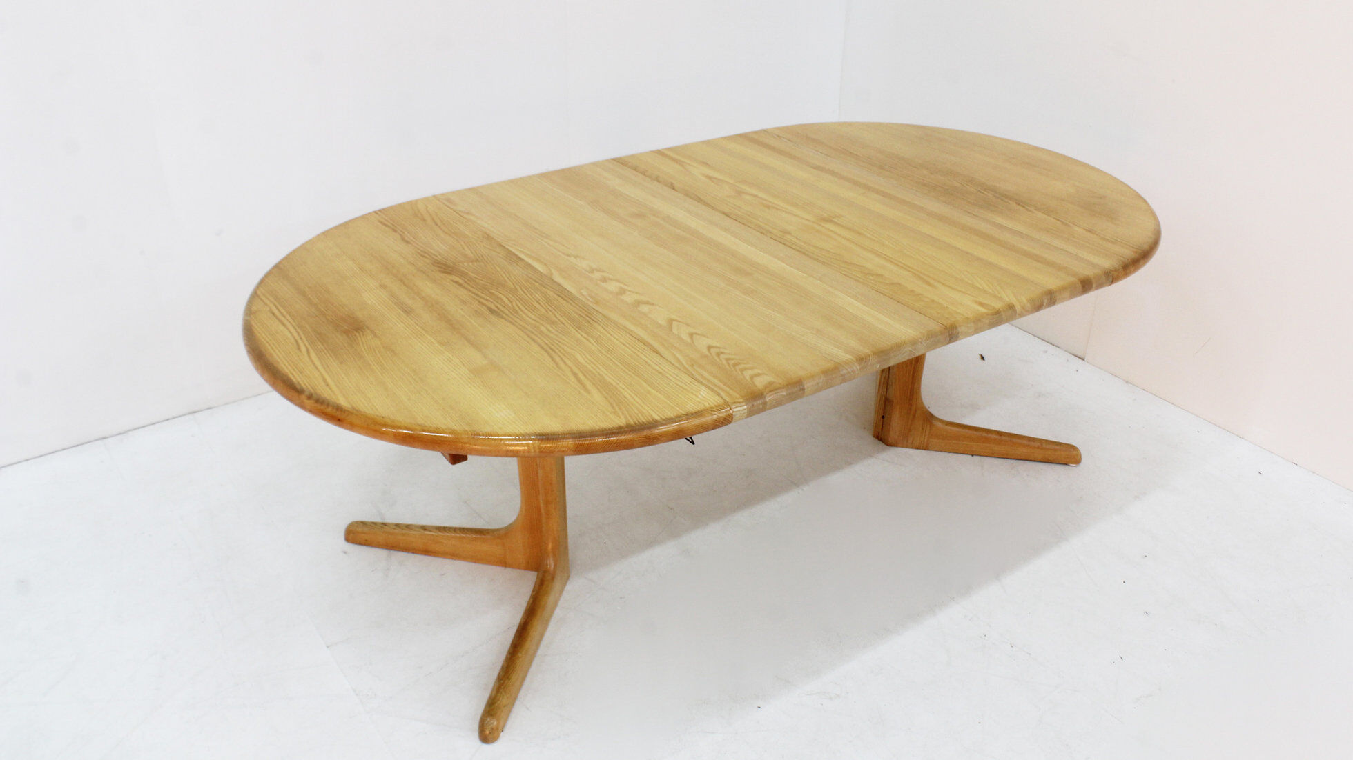 Vintage Danish round extendable dining table solid oak 1960s