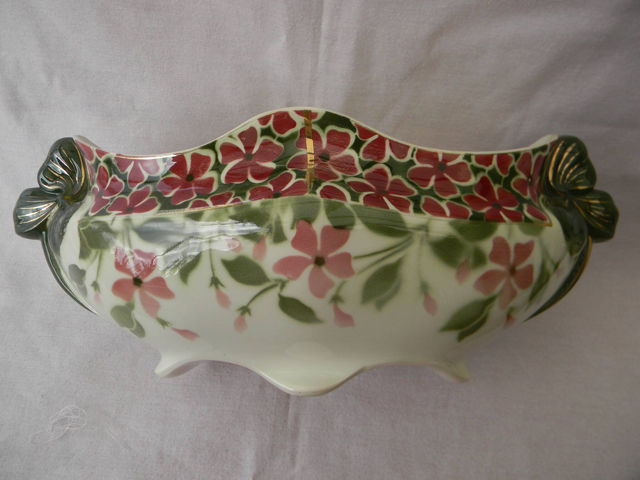 Earthenware planter KG LUNEVILLE. Pervenche model.