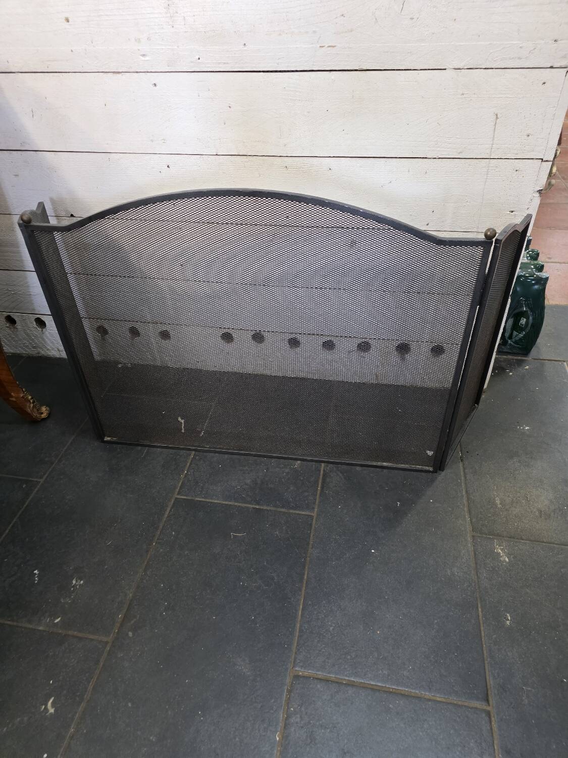 Mid-20th century 3-leaf firewall