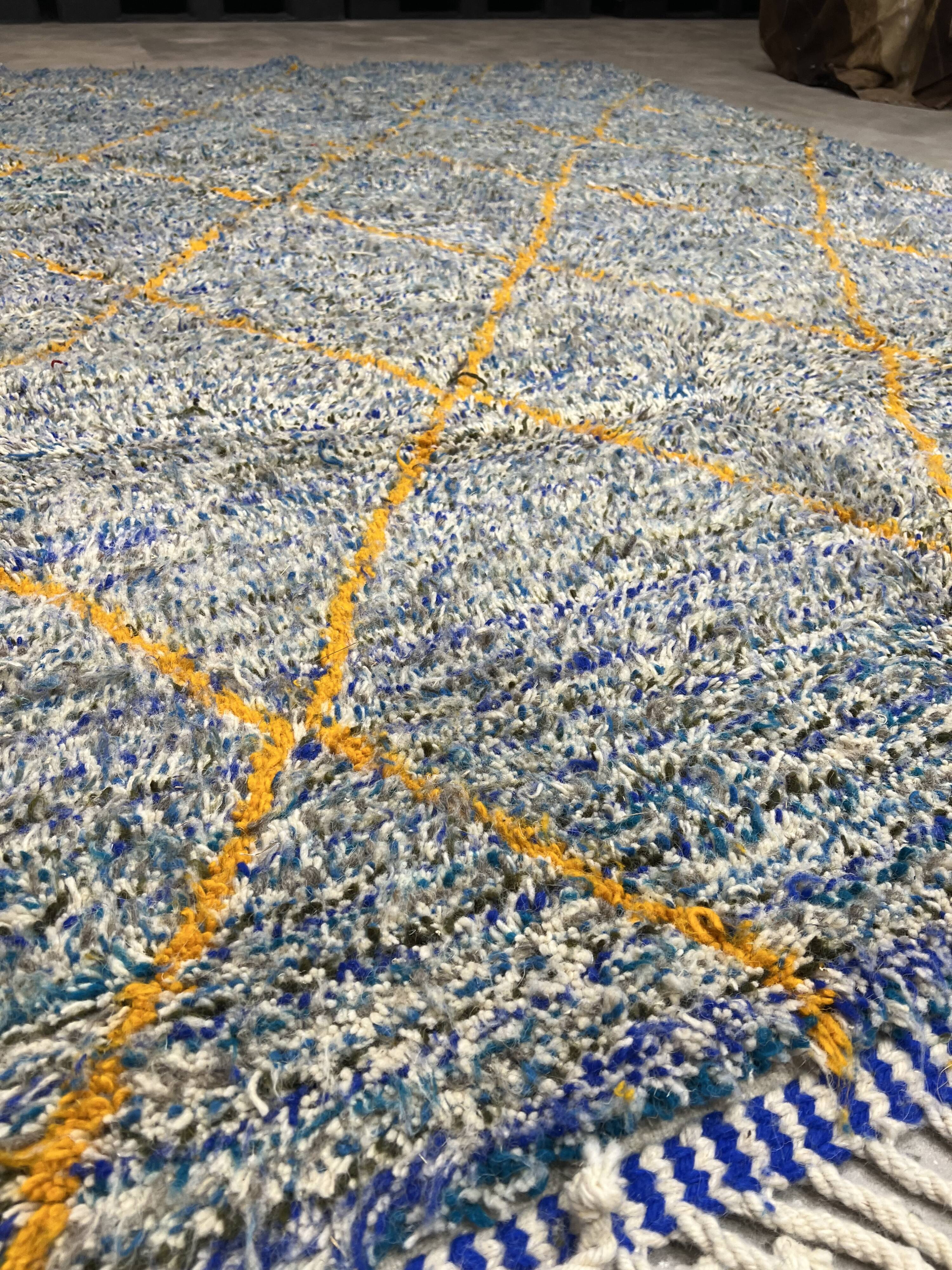 Colorful wool carpet 322x200cm