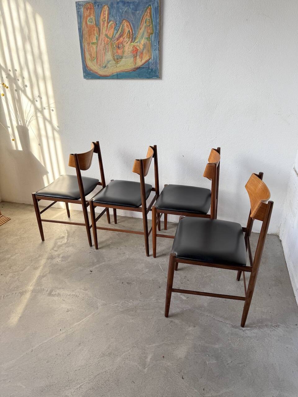Set of 4 Italian chairs by Gianfranco Frattini.