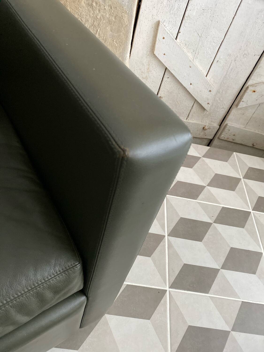 Fauteuil Pfister Knoll cuir kaki