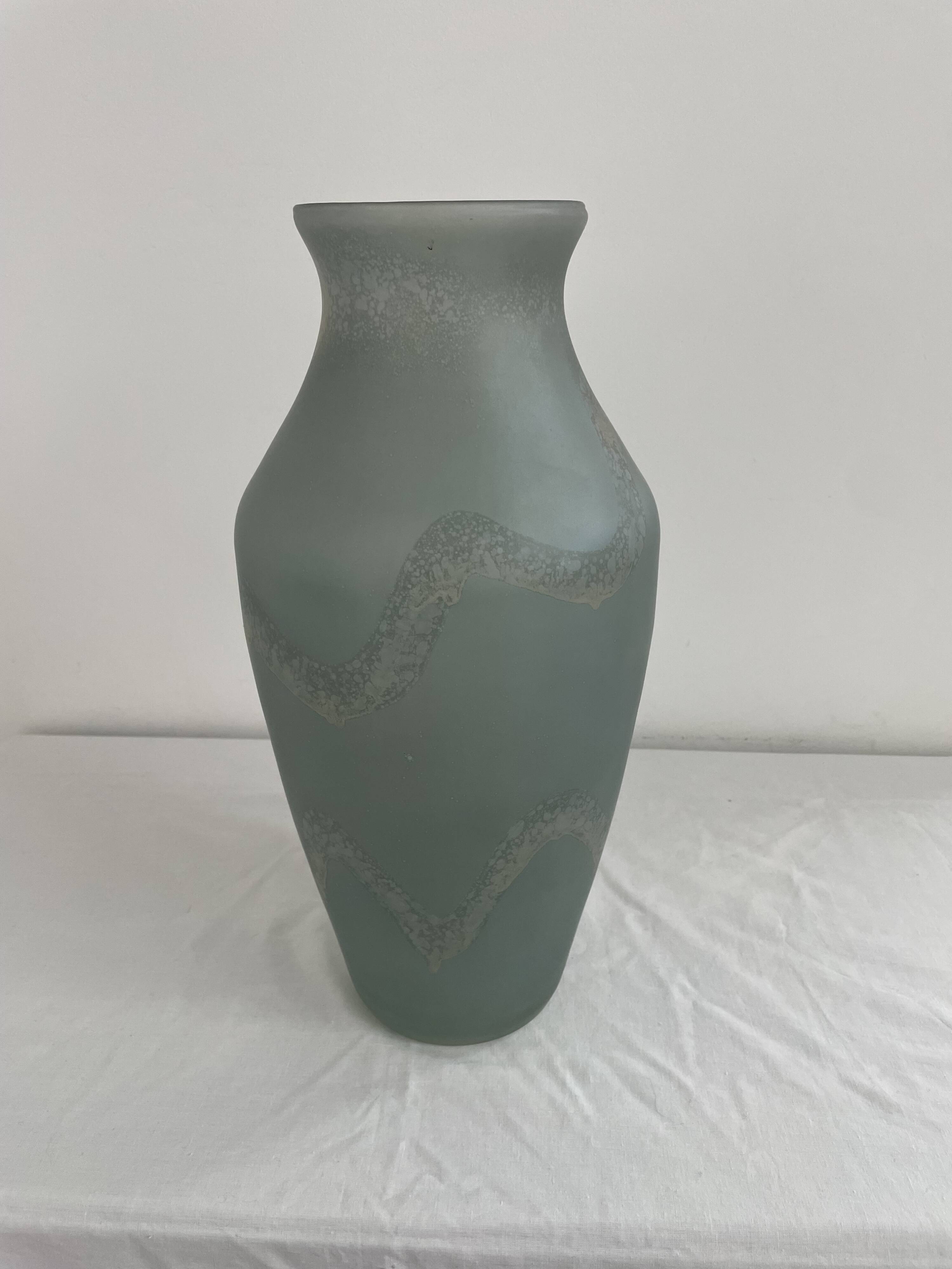Large glass vase, Trait d'Union, gray-green tones, sandblasted vase decoration, elegant and chic