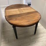 Table ronde en noyer
