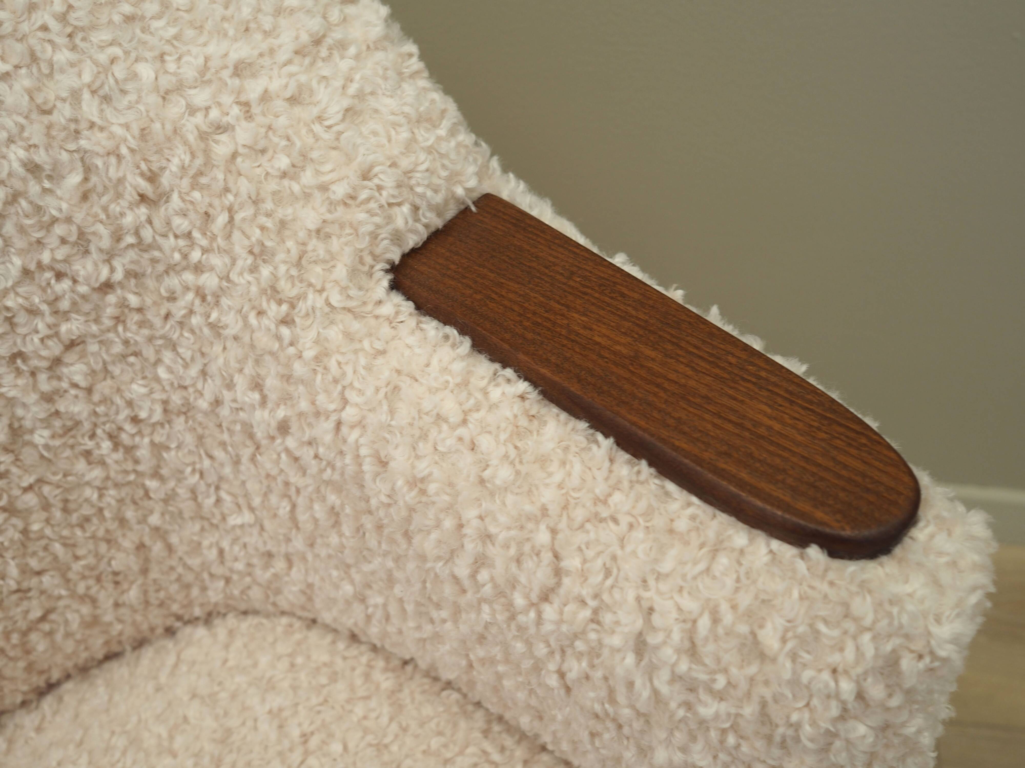 Canapé crème, design danois, années 1970, production : Danemark