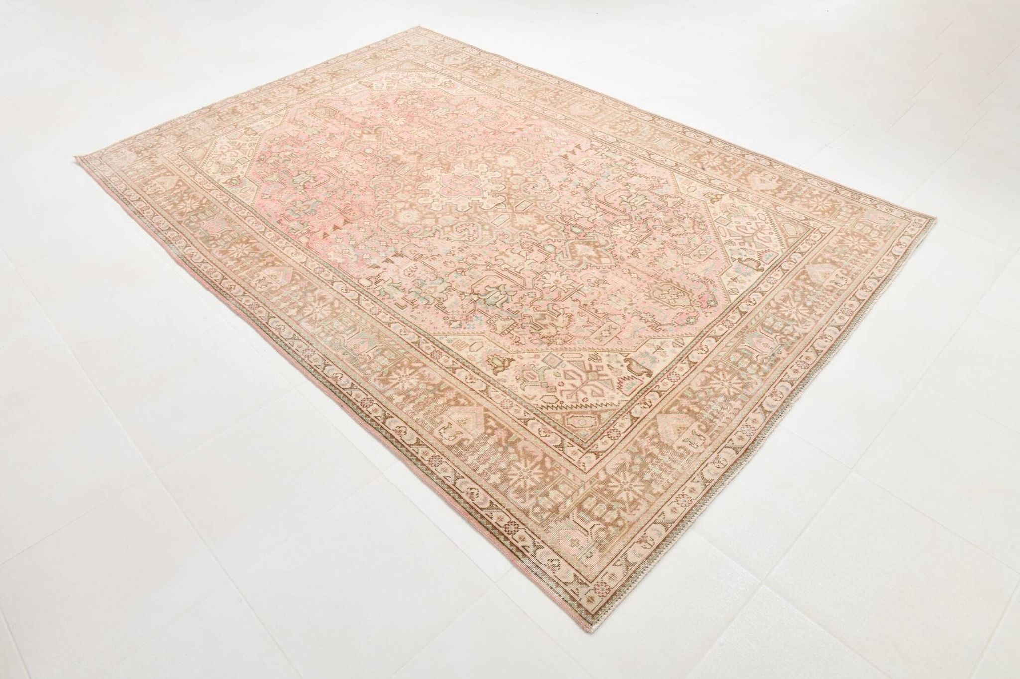 6x9 dusty pink wool persian rug 287x192cm