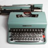 Olivetti Lettera 32 typewriter revised and new ribbon