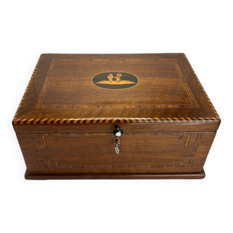 Biedermeier Box in Walnut on Oak, South Germany, 1850