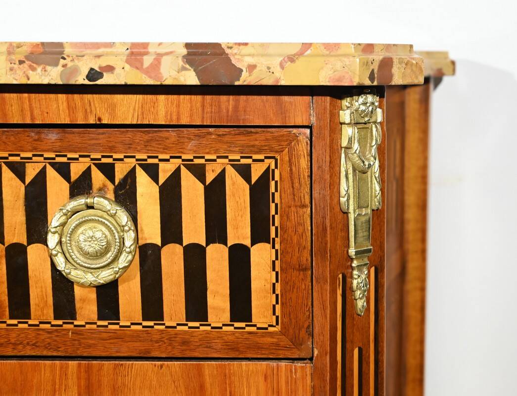 Rosewood and Mahogany chest of drawers, Louis XV / Louis XVI Transition style – Late 19th century